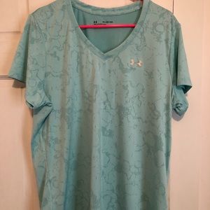 NWOT under armor workout t-shirt